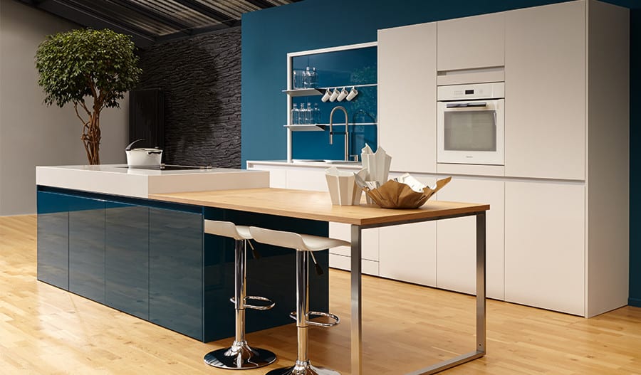 modern-stylish-open-plan-kitchen